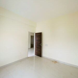 Room in 2 BHK Apartment at Electronic City Phase I – for Sale