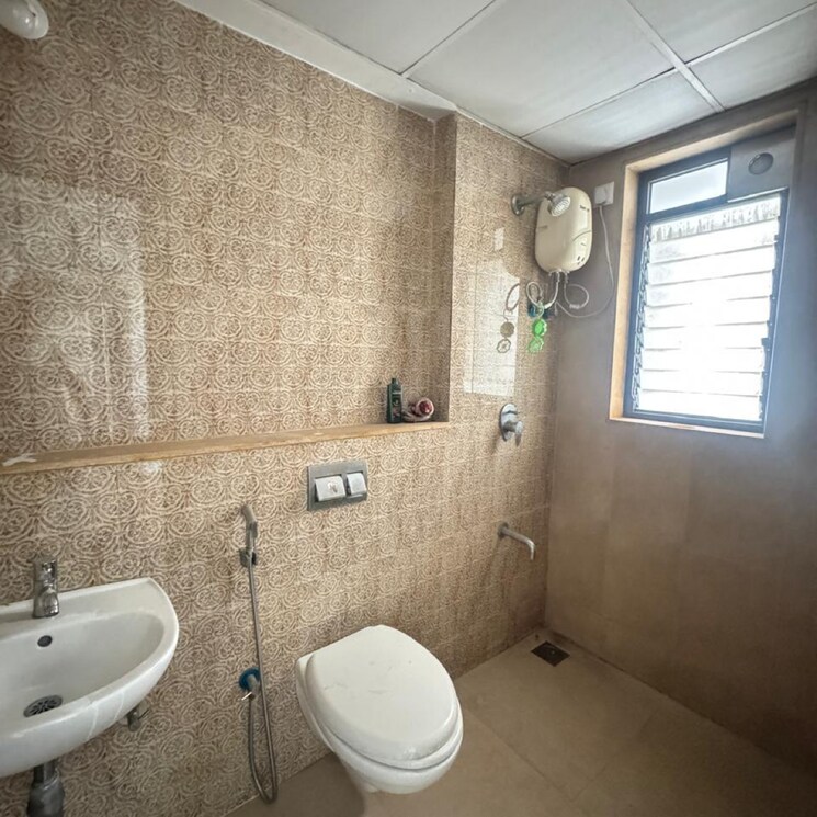 Bathroom, lodha-palava-fontana-c-to-h 1.5 Bedroom 534 Sq.Ft. Apartment In Taloja Bypass Road Thane 8802598