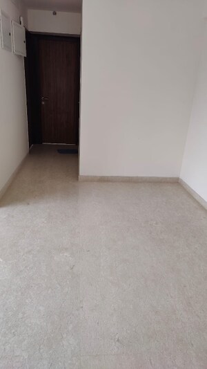 Room in 2 BHK Apartment at Shapoorji Pallonji Vicinia, Powai – for Sale
