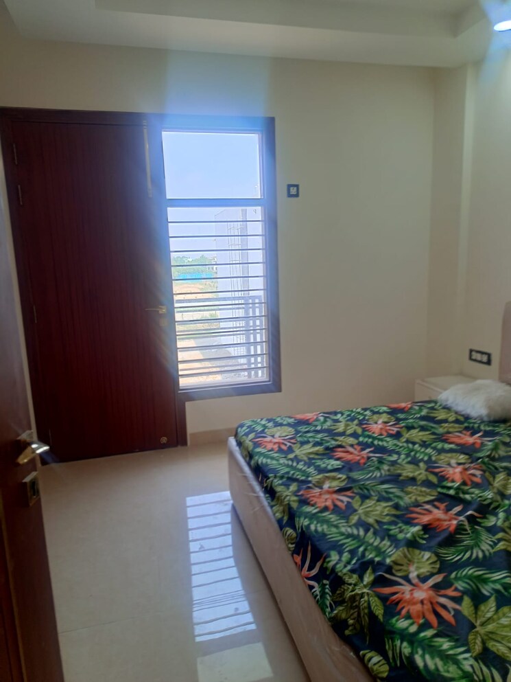 Bedroom, bptp-district-phase-2 3 Bedroom 152 Sq.Yd. Builder Floor In Sector 84 Faridabad 8802632