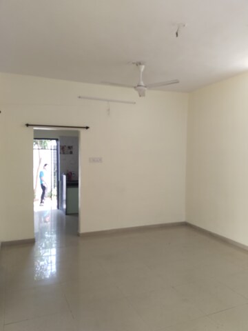Room in 2 BHK Apartment at Chatrapati Nagar – for Rent