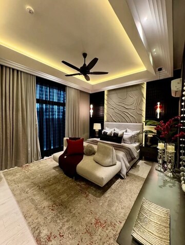 Living Room in 3 BHK Builder Floor at Sector 33 – for Sale