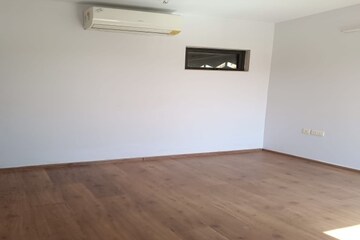 Room in 2.5 BHK Apartment at Lodha Lakeshore Greens, Dombivli East – for Sale