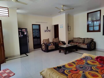 Living Room in 3 BHK Builder Floor at Sector 21d – for Rent
