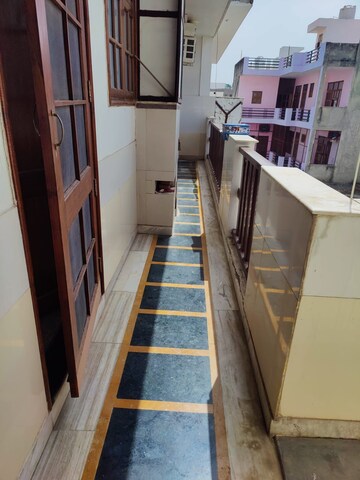 Balcony in 3 BHK Builder Floor at Sector 21d – for Rent