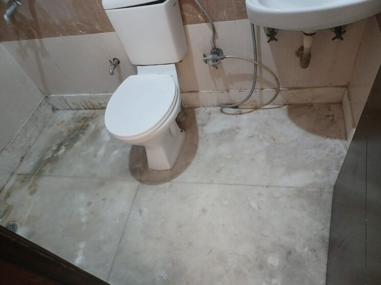 Bathroom, chattarpur 2 Bedroom 900 Sq.Ft. Builder Floor In Chattarpur Delhi 8802961