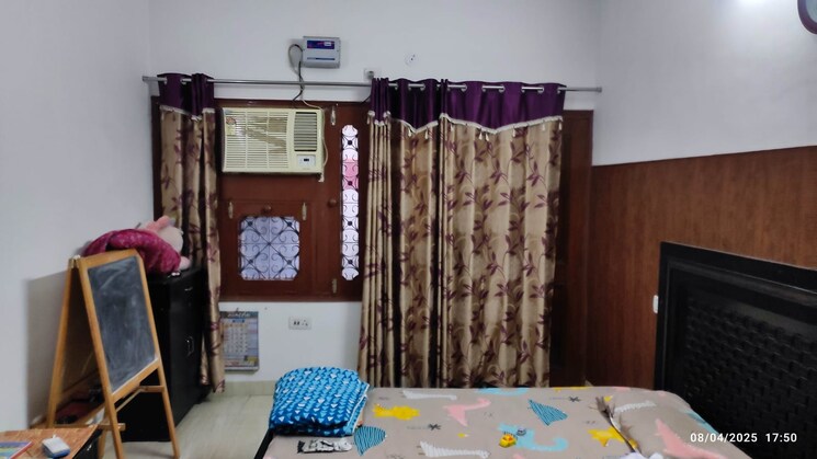 Bedroom, sector 21d 3 Bedroom 250 Sq.Yd. Builder Floor In Sector 21d Faridabad 8802933