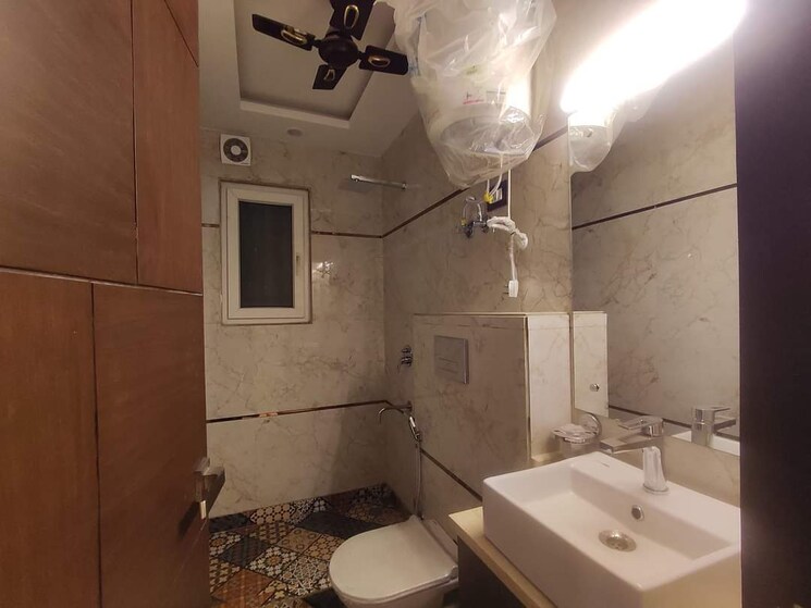 Bathroom, malviya nagar 2 Bedroom 900 Sq.Ft. Builder Floor In Malviya Nagar Delhi 8803046