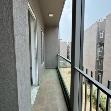 Building Lobby in 3.5 BHK Apartment at Smart World Orchard, Sector 61 – for Sale