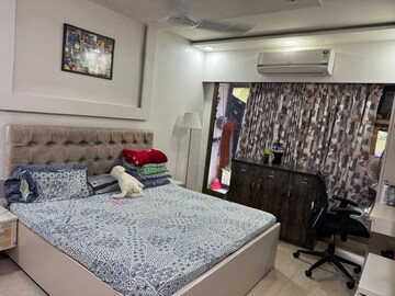 Bedroom in 2 BHK Apartment at K Raheja Vistas, Powai – for Rent