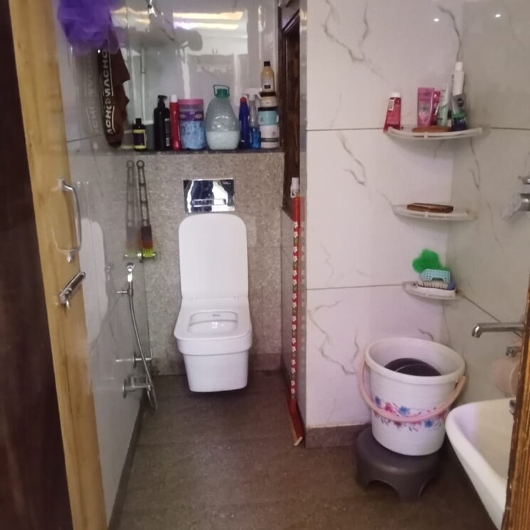 Bathroom, raj nagar 2 Bedroom 700 Sq.Ft. Builder Floor In Raj Nagar Delhi 8803394