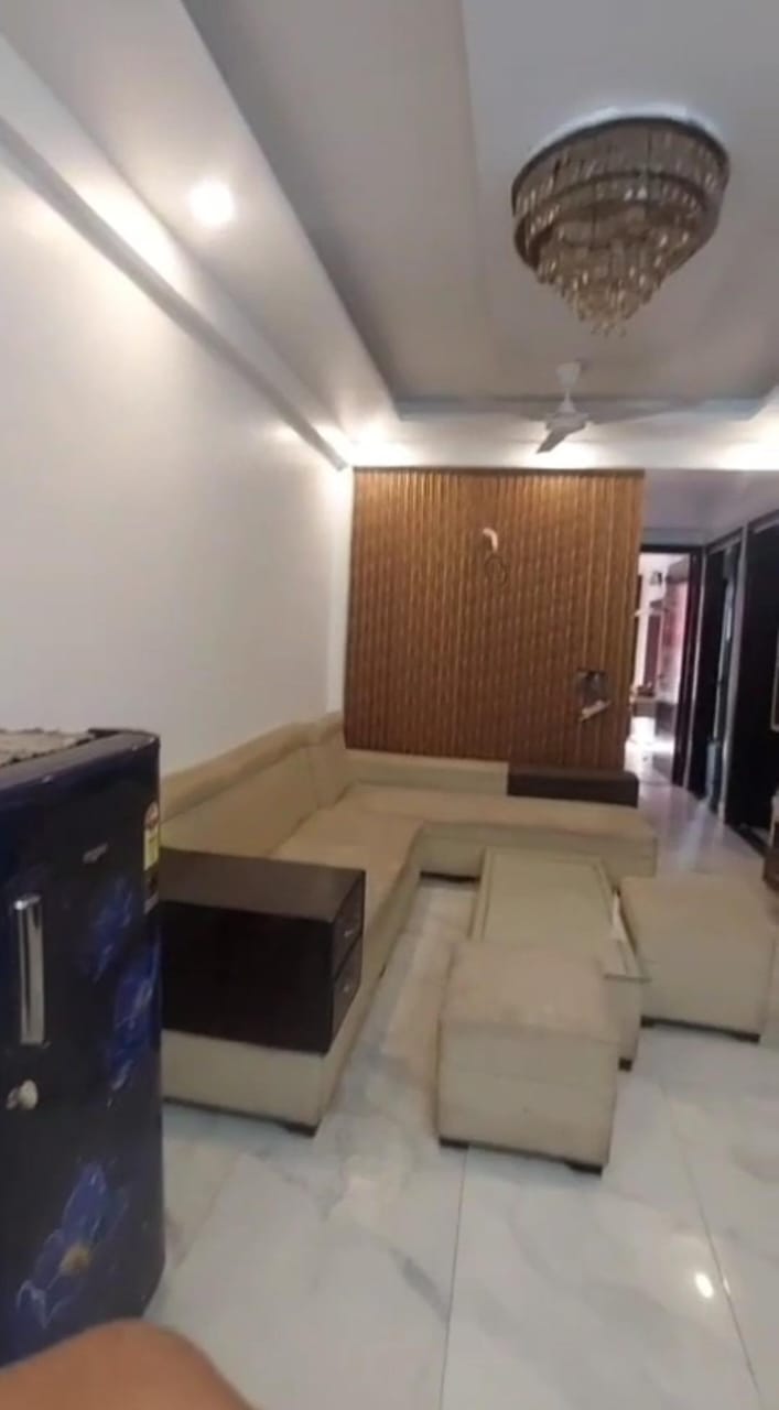 3 BHK Builder Floor For Sale in Mahavir Enclave