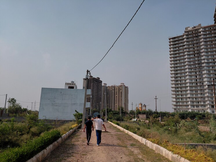 Exterior View, sector 25 yamuna expressway  100 Sq.Yd. Plot In Sector 25 Yamuna Expressway Greater Noida 8803415