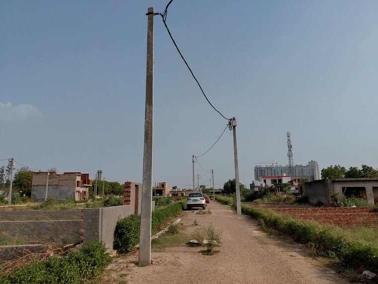 Exterior View, sector 25 yamuna expressway  100 Sq.Yd. Plot In Sector 25 Yamuna Expressway Greater Noida 8803415