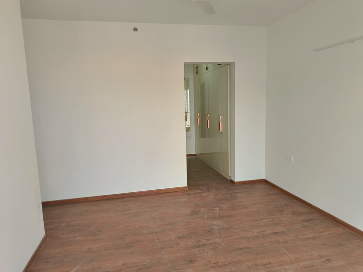 Room, shapoorji-pallonji-joyville-gurgaon 3 Bedroom 1852 Sq.Ft. Apartment In Sector 102 Gurgaon 8803610