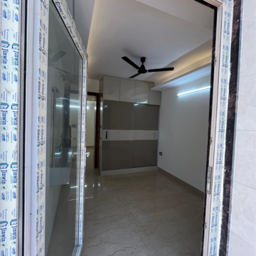 Building Lobby in 3 BHK Builder Floor at Sector 23 Dwarka – for Sale