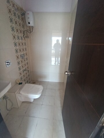 Bathroom in 1 BHK Apartment at Shivraj Heights Apartments, Kandivali West – for Rent
