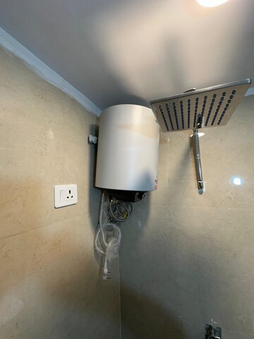 Furnished Amenities in 1 RK Apartment at Unitech Uniworld Gardens, Sector 47 – for Rent