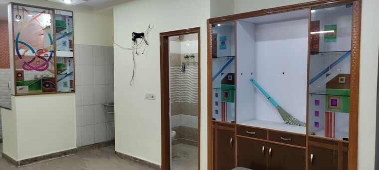 Kitchen, laxmi nagar 4 Bedroom 900 Sq.Ft. Builder Floor In Laxmi Nagar Delhi 8803867