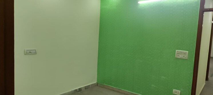 Room, laxmi nagar 4 Bedroom 900 Sq.Ft. Builder Floor In Laxmi Nagar Delhi 8803867