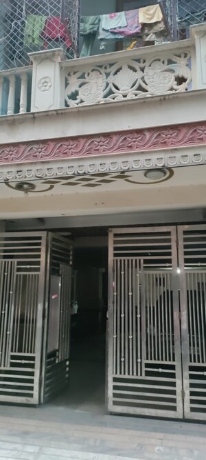 4 BHK Builder Floor – Exterior View View at Laxmi Nagar - for Sale