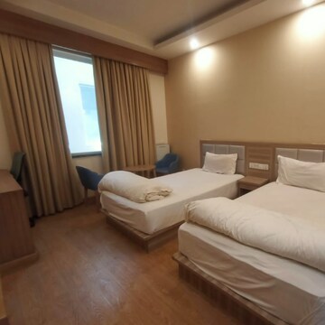 Bedroom in  Pg at Nathupur – for Rent