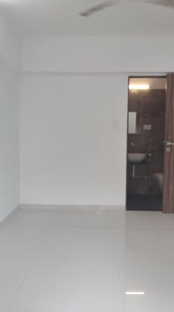 Room in 2 BHK Apartment at Choice Goodwill Breeza, Dhanori – for Rent