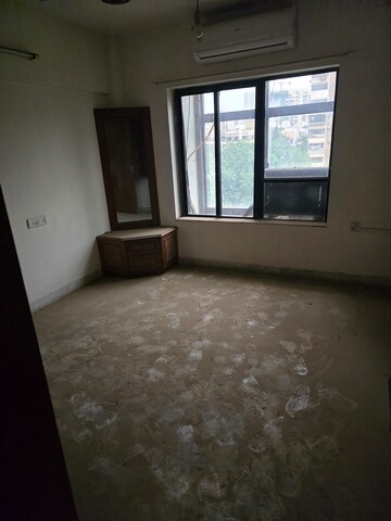 Room in 2 BHK Apartment at Brookhill Tower, Andheri West – for Sale
