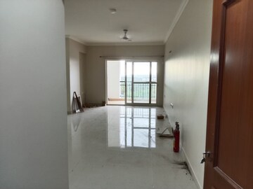 Room in 3.5 BHK Apartment at Prestige Kensington Gardens, Jalahalli – for Rent