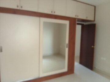 Room in 3.5 BHK Apartment at Prestige Kensington Gardens, Jalahalli – for Rent
