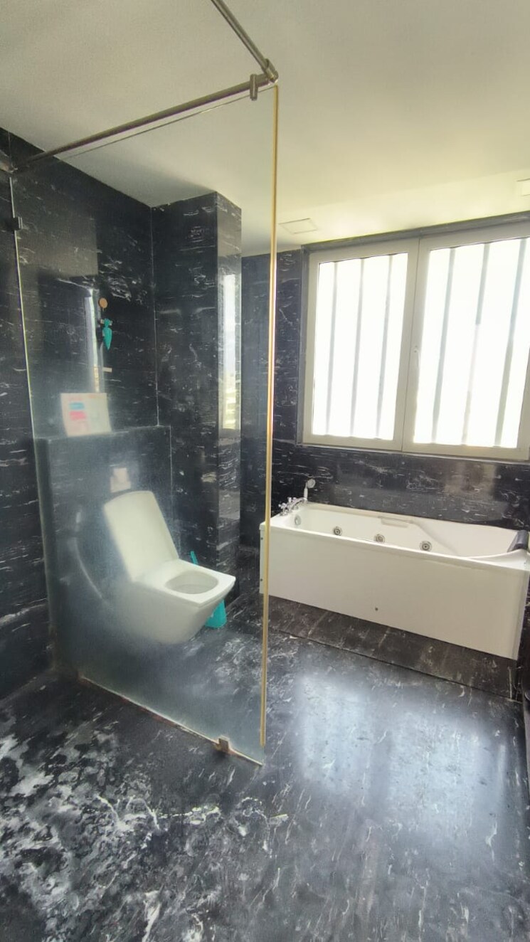Bathroom, bayview-terraces 4 Bedroom 3135 Sq.Ft. Apartment In Prabhadevi Mumbai 8803905