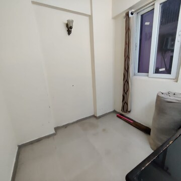 Room in 2 BHK Apartment at Arihant Arden, Sport City 1 – for Rent