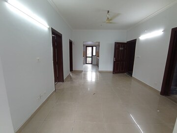 Room in 3 BHK Apartment at Raheja Vedas, Sector 108 – for Rent