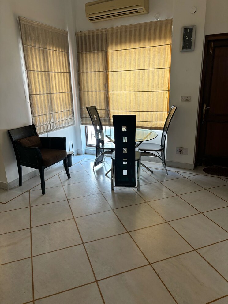 Master Bedroom, green park 3 Bedroom 1800 Sq.Ft. Builder Floor In Green Park Delhi 8803932