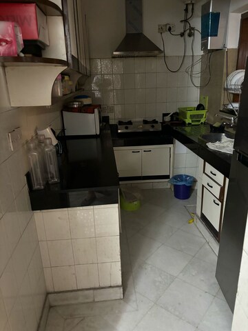 Team Area in 3 BHK Builder Floor at Green Park – for Rent
