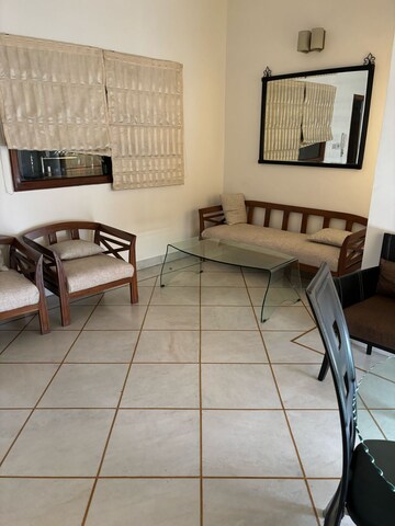 Team Area in 3 BHK Builder Floor at Green Park – for Rent