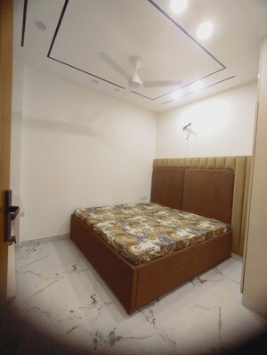 Furnished Amenities in 2 BHK Builder Floor at Dwarka Mor – for Sale
