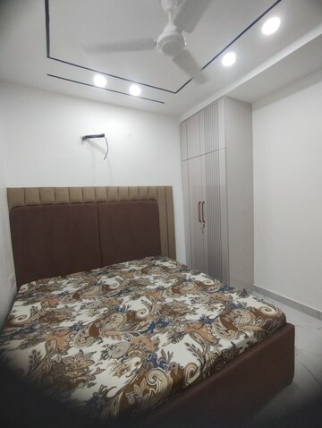 Furnished Amenities in 2 BHK Builder Floor at Dwarka Mor – for Sale