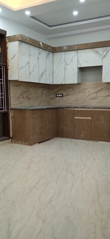 Kitchen in 2 BHK Builder Floor at Mahavir Enclave 1 – for Sale