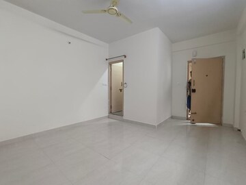 Room in 1 BHK Builder Floor at Hsr Layout – for Rent