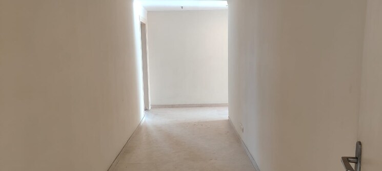 Room, dlf-the-pinnacle 4 Bedroom 3950 Sq.Ft. Apartment In Dlf Phase V Gurgaon 8803996