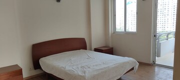 Bedroom in 4 BHK Apartment at DLF The Pinnacle, Dlf Phase V – for Sale