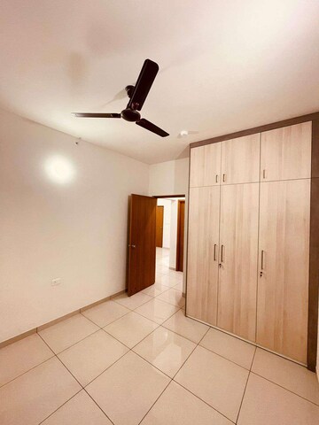 Room in 2 BHK Apartment at Sobha Dream Gardens, Thanisandra Main Road – for Rent