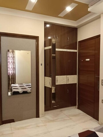 Room in 1 RK Builder Floor at Sector 57 – for Rent