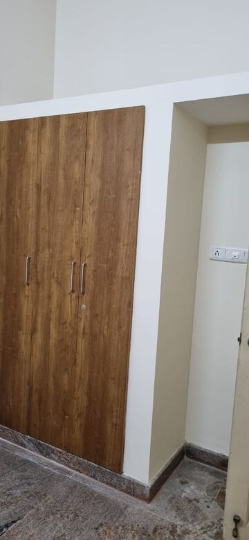  2 BHK Builder Floor at Thanisandra Main Road – for Rent