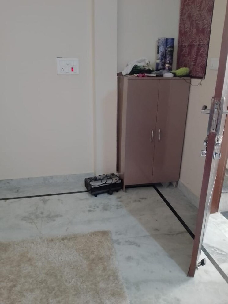 Room, sector 54 1 Bedroom 600 Sq.Ft. Builder Floor In Sector 54 Gurgaon 8804025