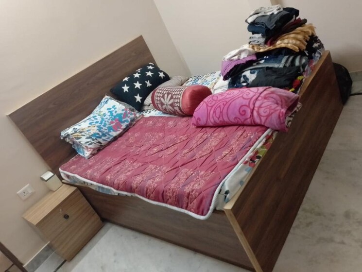 Bedroom, sector 54 1 Bedroom 600 Sq.Ft. Builder Floor In Sector 54 Gurgaon 8804025