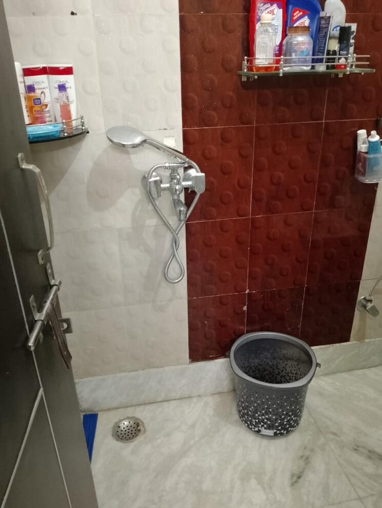 Bathroom, sector 54 1 Bedroom 600 Sq.Ft. Builder Floor In Sector 54 Gurgaon 8804025