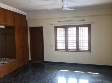 Room in 3.5 BHK Penthouse at Samhita Vista, Pai Layout – for Rent