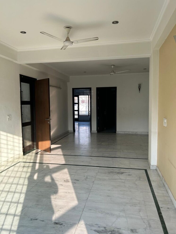 undefined, unitech-south-city-ii 4 Bedroom 3200 Sq.Ft. Builder Floor In Sector 50 Gurgaon 8804112